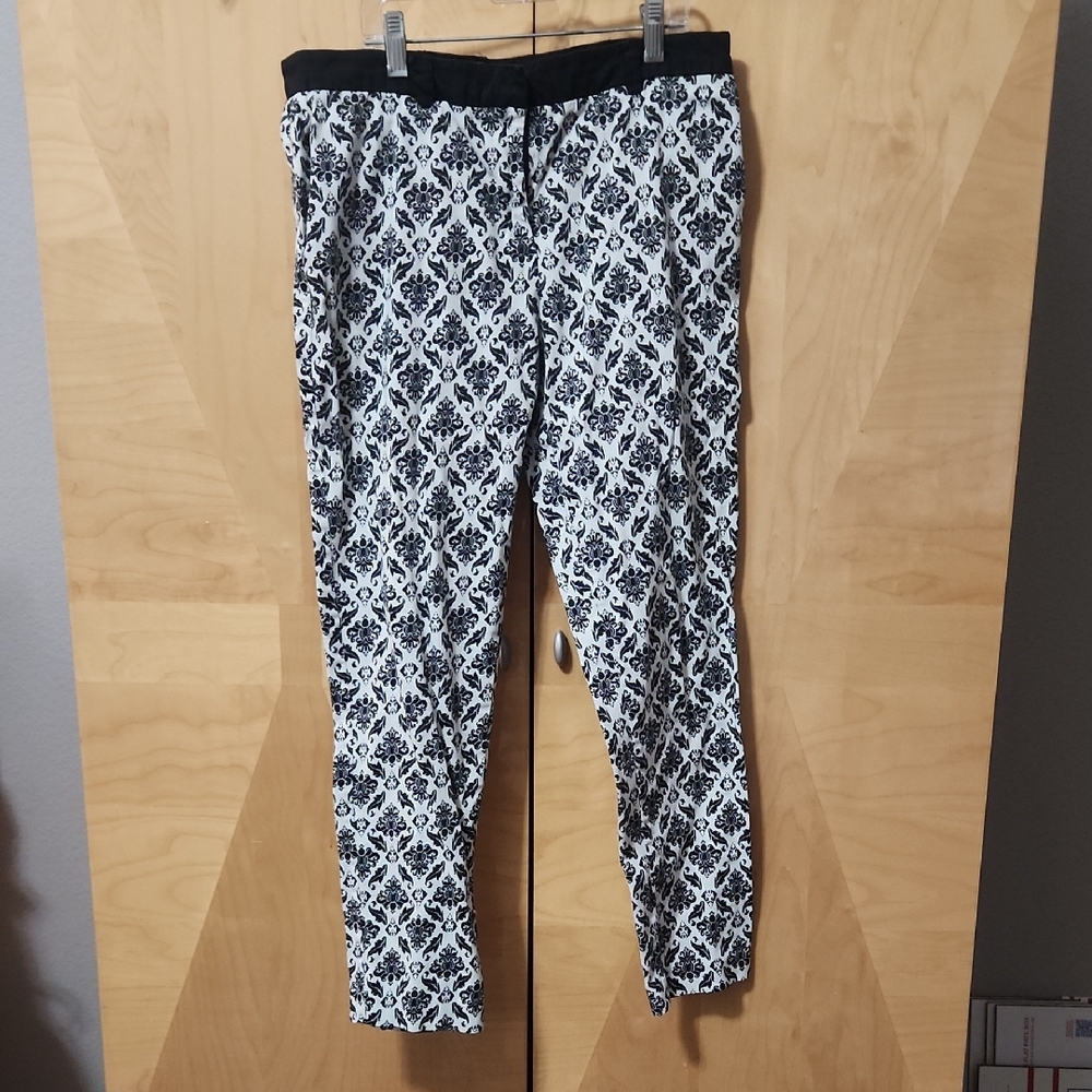 Women's Cotton On Black And White Print Skinny Pants Size 6